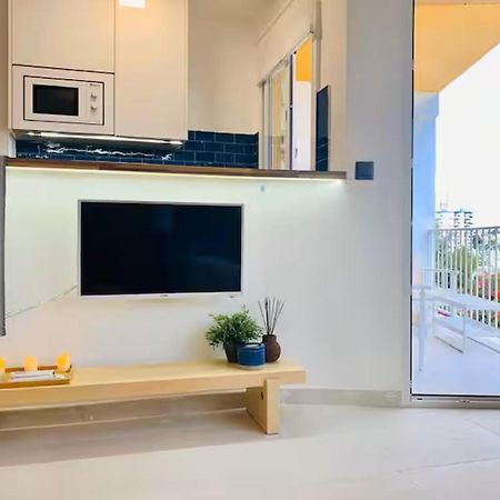 Shiny Studio With Pool & Carihuela Beach At 500M Torremolinos Exteriör bild