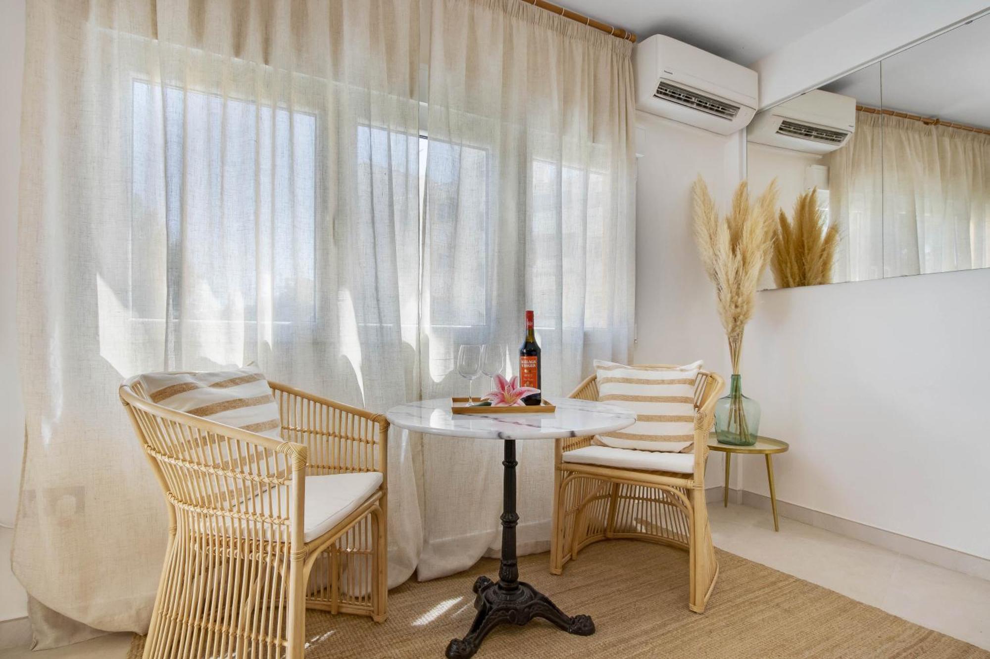 Shiny Studio With Pool & Carihuela Beach At 500M Torremolinos Exteriör bild